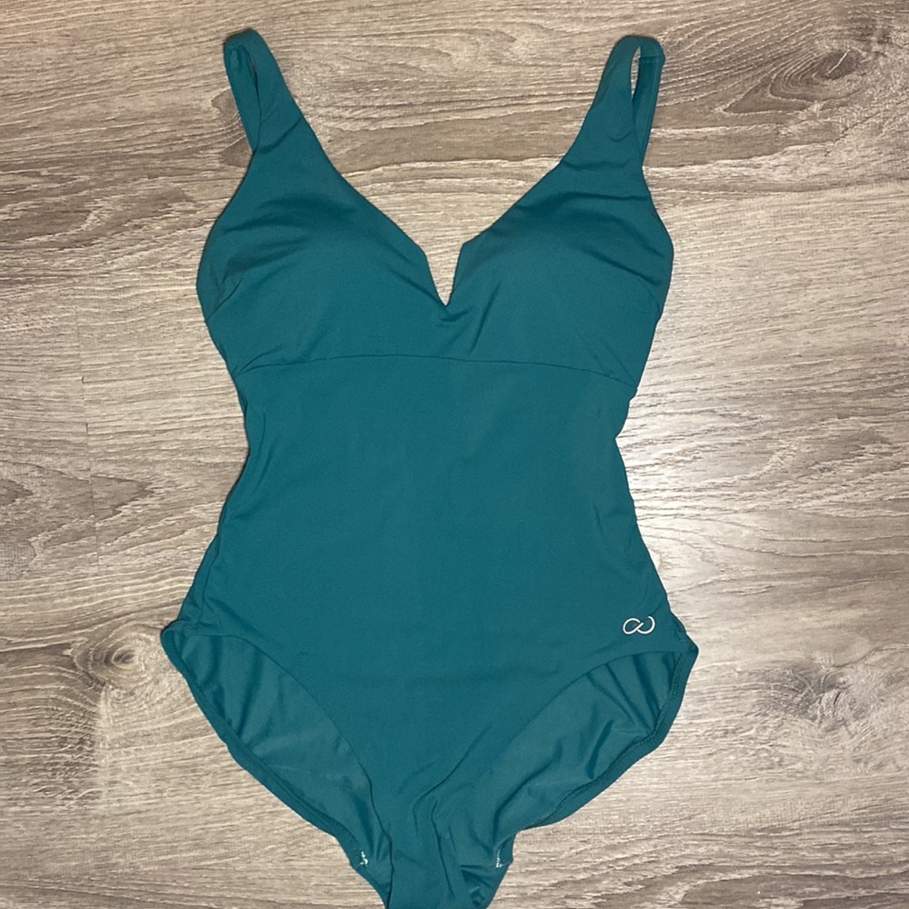 CALIA Women’s V-Notch One Piece Size 4 NWT